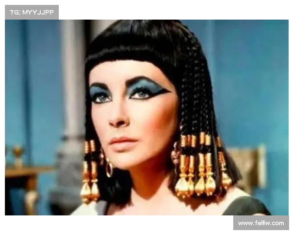 从艳后传奇透视女性在历史舞台中的多重身份与权力博弈 从艳后传奇透视女性在历史舞台中的多重身份与权力博弈