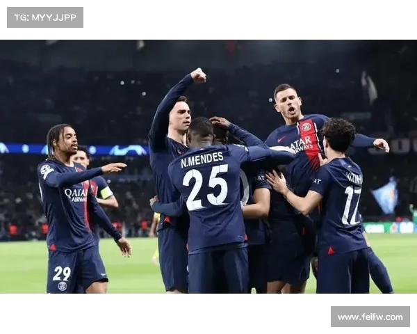 巴黎圣日耳曼与马赛世纪对抗:两大足球豪门的历史恩怨与激情对决 巴黎圣日耳曼与马赛世纪对抗:两大足球豪门的历史恩怨与激情对决