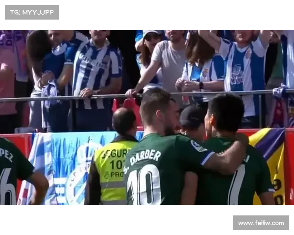 德容因肌肉超负荷被替换下场 暂无大碍无需担心